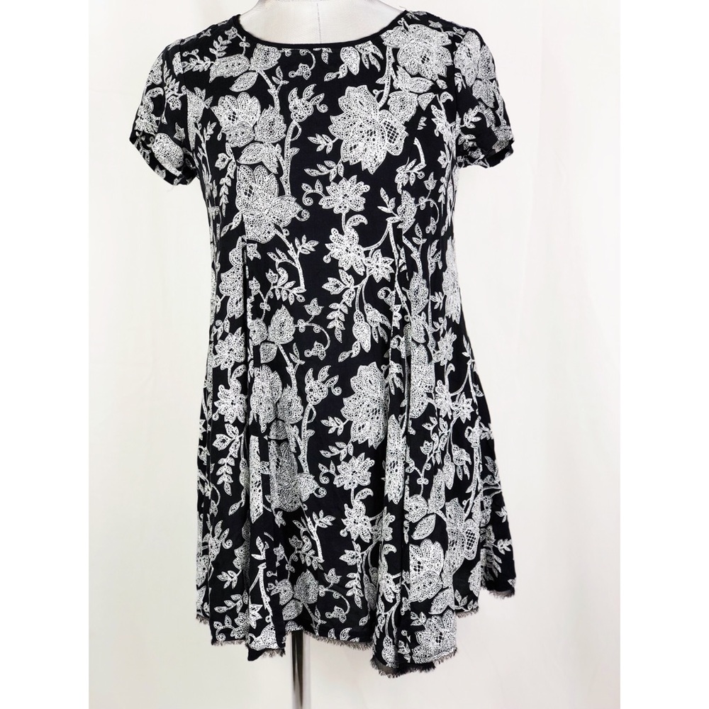 Urban Outfitters Black and White Floral Dress